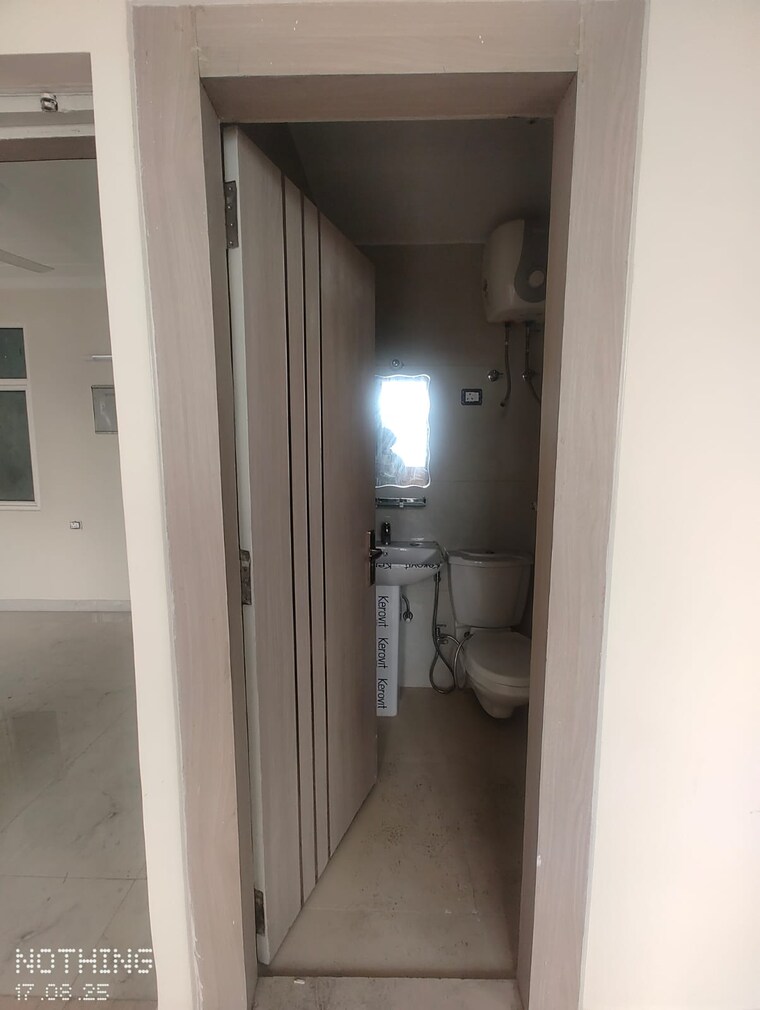 Attached Bathroom, supertech-rameshwar-orchids 2 Bedroom 1150 Sq.Ft. Apartment In Dabur Chowk Ghaziabad 9471220