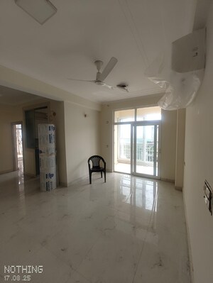 Room in 2 BHK Apartment at Supertech Rameshwar Orchids, Dabur Chowk – for Sale