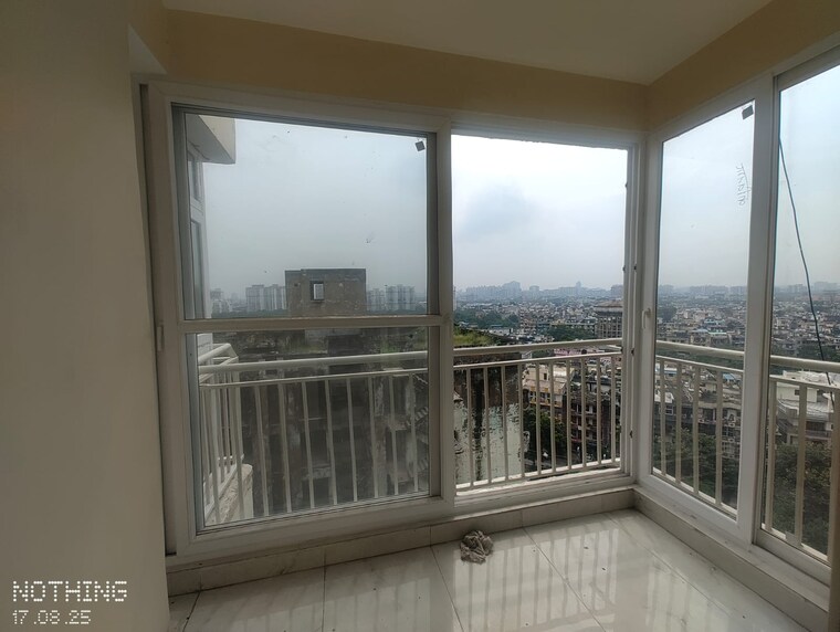 Balcony, supertech-rameshwar-orchids 2 Bedroom 1150 Sq.Ft. Apartment In Dabur Chowk Ghaziabad 9471220