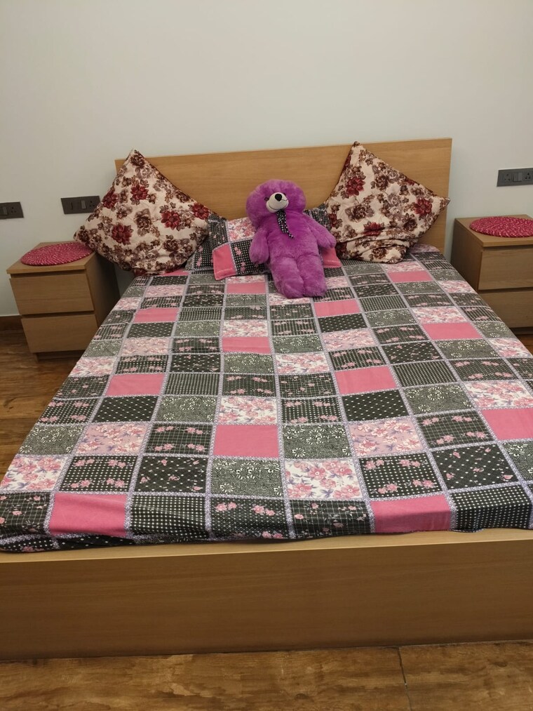 Room, green-wood-city 3 Bedroom 2200 Sq.Ft. Builder Floor In Sector 45 Gurgaon 9471281