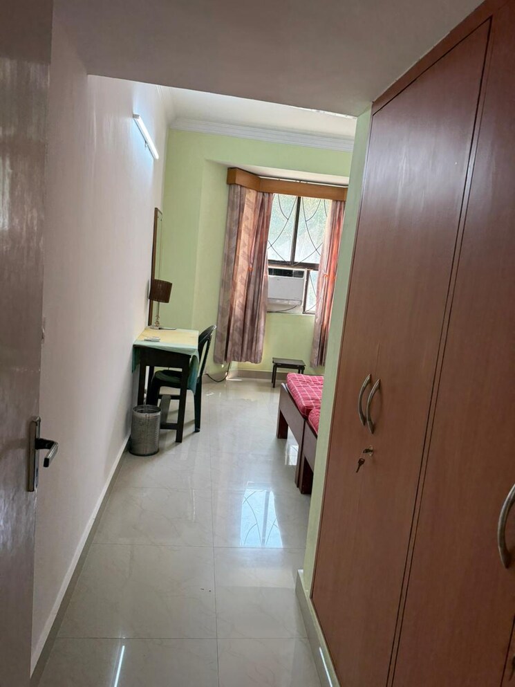 undefined, unitech-palms 2 Bedroom 1200 Sq.Ft. Apartment In South City 1 Gurgaon 9471310