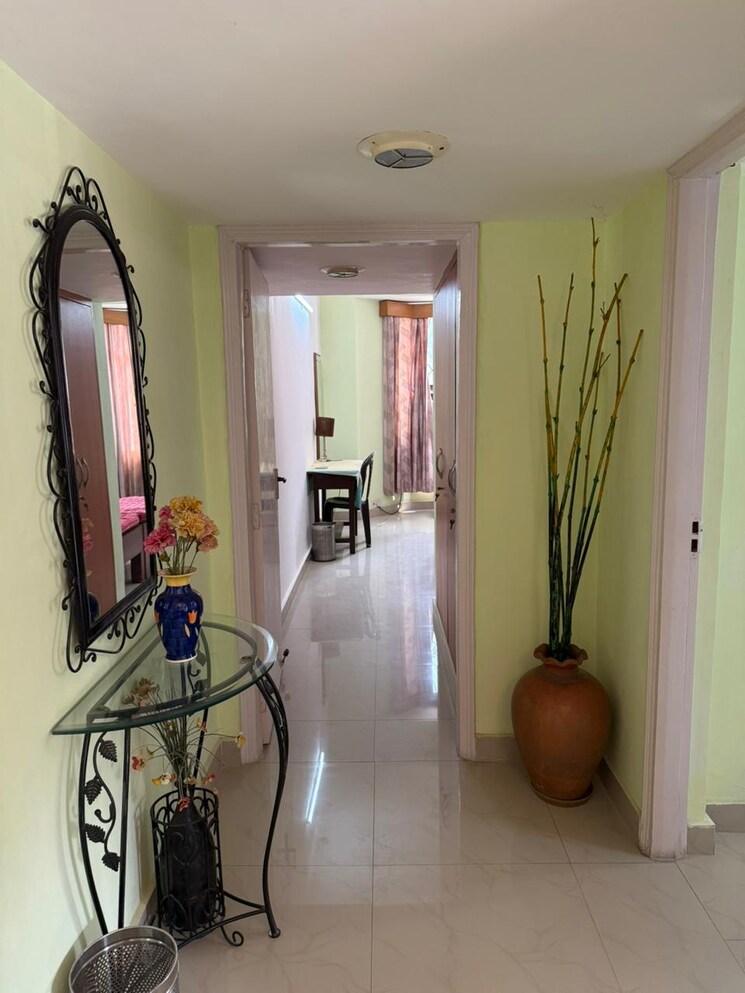 undefined, unitech-palms 2 Bedroom 1200 Sq.Ft. Apartment In South City 1 Gurgaon 9471310