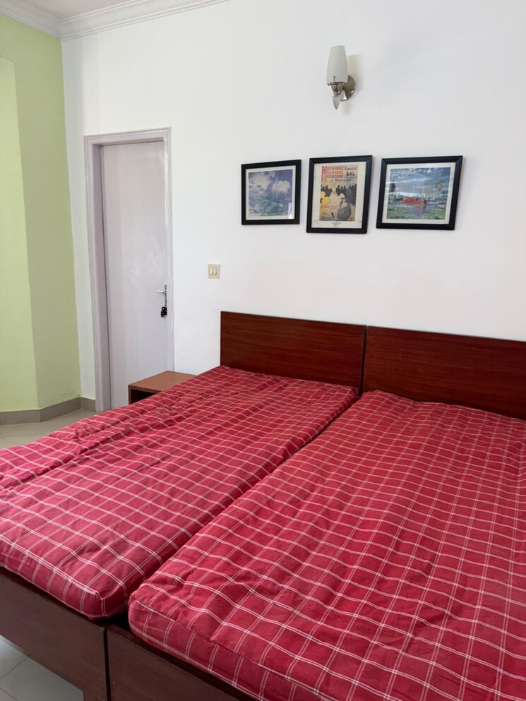 Bedroom, unitech-palms 2 Bedroom 1200 Sq.Ft. Apartment In South City 1 Gurgaon 9471310