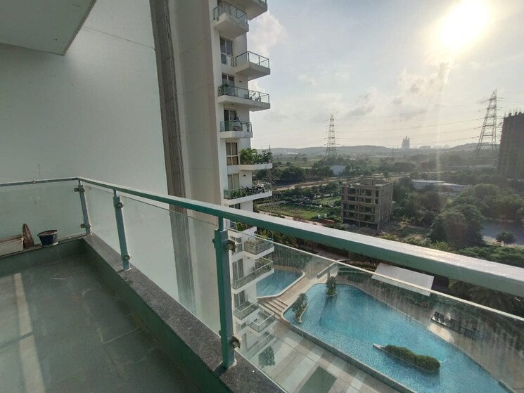 Balcony, sobha-city-gurgaon 3 Bedroom 2002 Sq.Ft. Apartment In Sector 108 Gurgaon 9471367