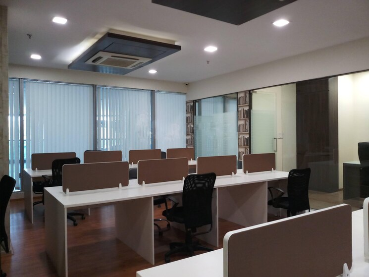 Team Area, rnt marg Commercial Office Space 3777 Sq.Ft. In Rnt Marg Indore 9471373