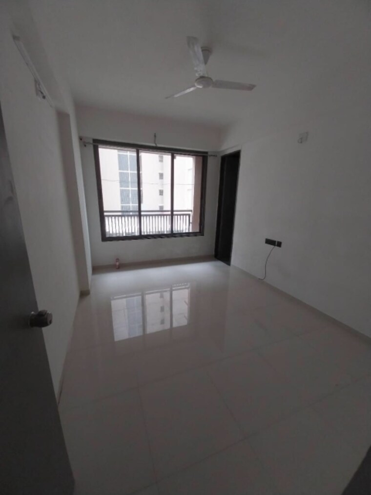 Room, vaishnodevi circle 3 Bedroom 1737 Sq.Ft. Apartment In Vaishnodevi Circle Ahmedabad 9471538