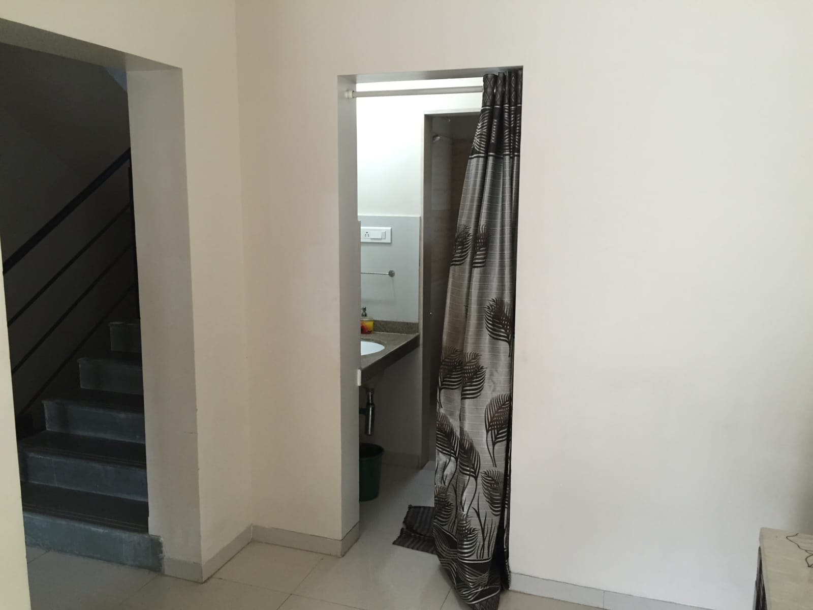 5 BHK Apartment For Rent in Varsha Venkatesh Apartment