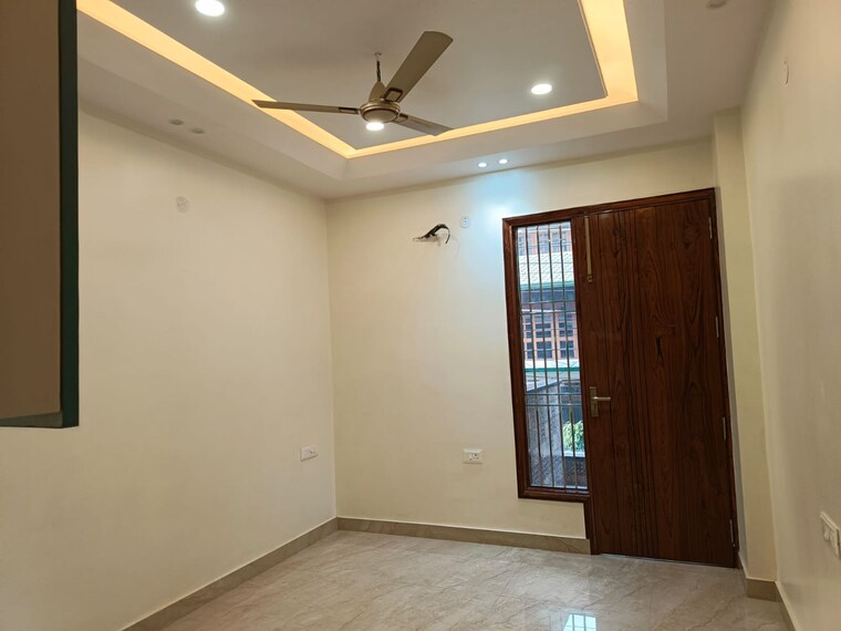 Room, vaishali sector 3a 6+ Bedroom 156 Sq.Mt. Independent House In Vaishali Sector 3a Ghaziabad 9471640