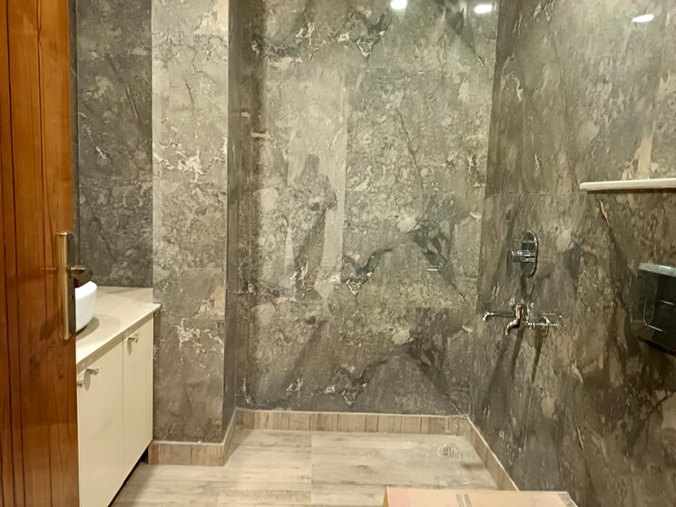 Attached Bathroom, vaishali sector 3a 6+ Bedroom 156 Sq.Mt. Independent House In Vaishali Sector 3a Ghaziabad 9471640