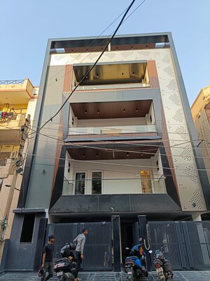 6+ BHK Independent House – Exterior View View at Vaishali Sector 3a - for Sale