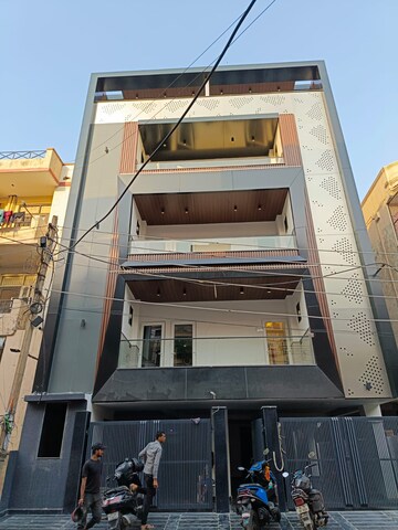 6+ BHK Independent House – Exterior View View at Vaishali Sector 3a - for Sale