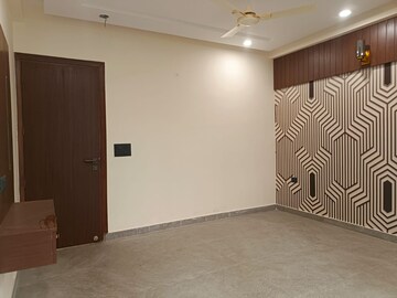 Room in 3 BHK Builder Floor at Vaishali Sector 6 – for Sale