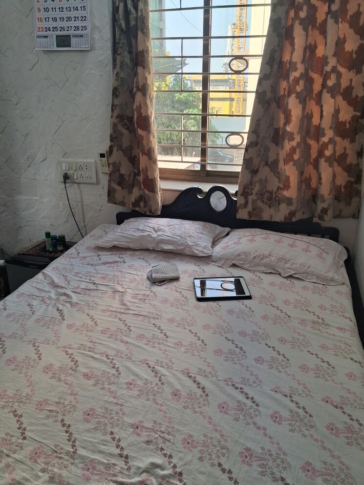 Bathroom, shiv-sagar-chs-worli 2 Bedroom 630 Sq.Ft. Apartment In Worli Mumbai 9471719