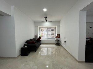 Room in 2 BHK Apartment at LMS Finswell Woods, Viman Nagar – for Rent