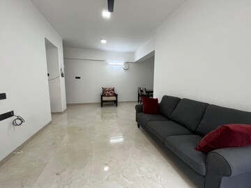 Room in 2 BHK Apartment at LMS Finswell Woods, Viman Nagar – for Rent