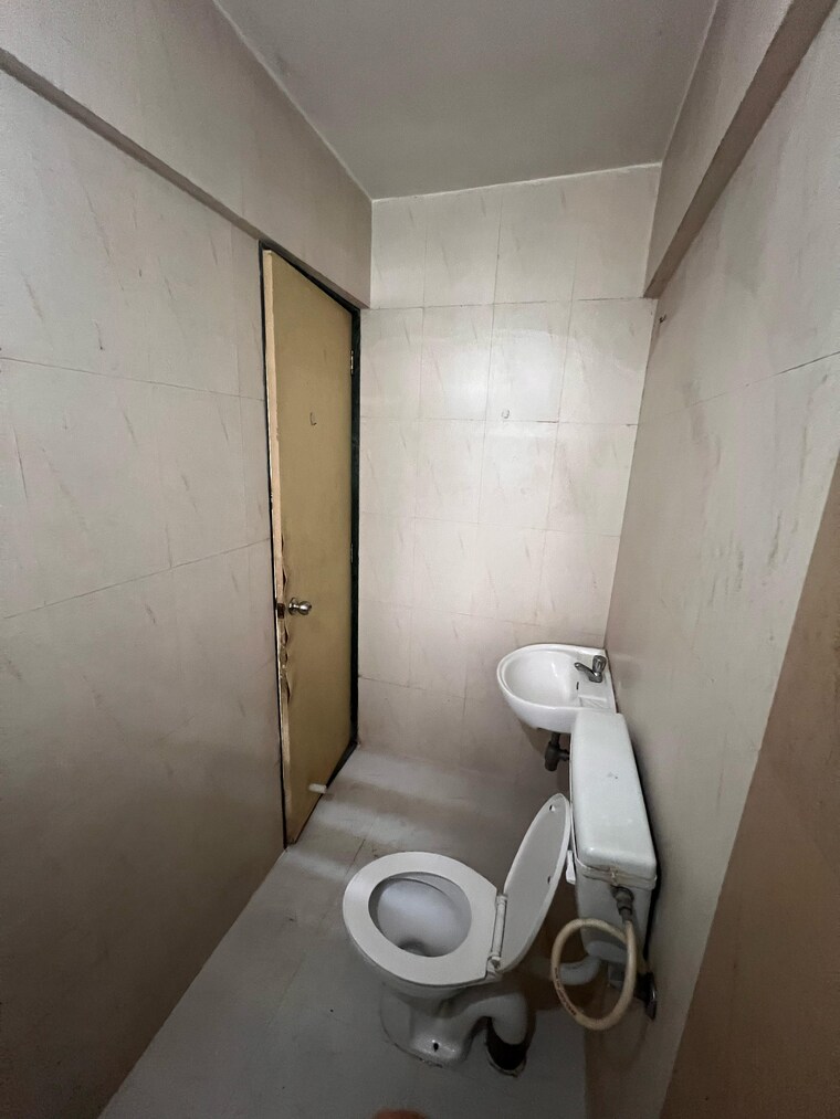 Bathroom, vishwa-vinayak-residency 2 Bedroom 1200 Sq.Ft. Apartment In Baner Pune 9471813