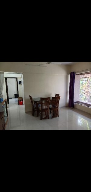 Living Room in 2 BHK Apartment at Vile Parle West – for Rent