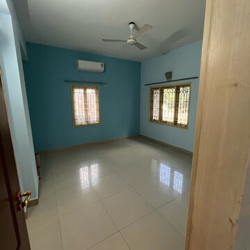 Room in 3 BHK Apartment at Aparna Chandradeep, Banjara Hills – for Rent