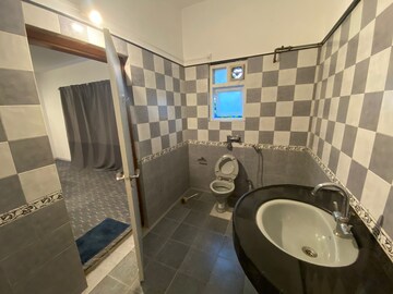 Master Bedroom in 5 BHK Villa at Puru Society – for Sale