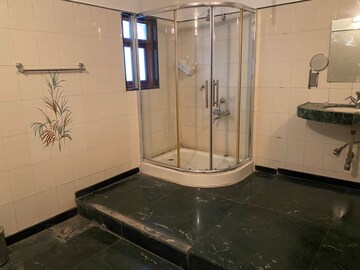 Bathroom in 5 BHK Villa at Puru Society – for Sale