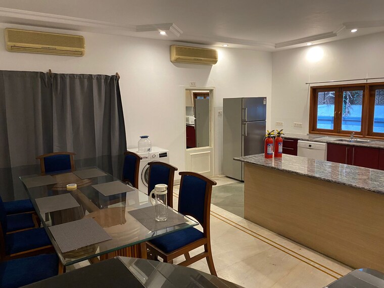Master Bedroom, puru society 5 Bedroom 4500 Sq.Ft. Villa In Puru Society Pune 9472130