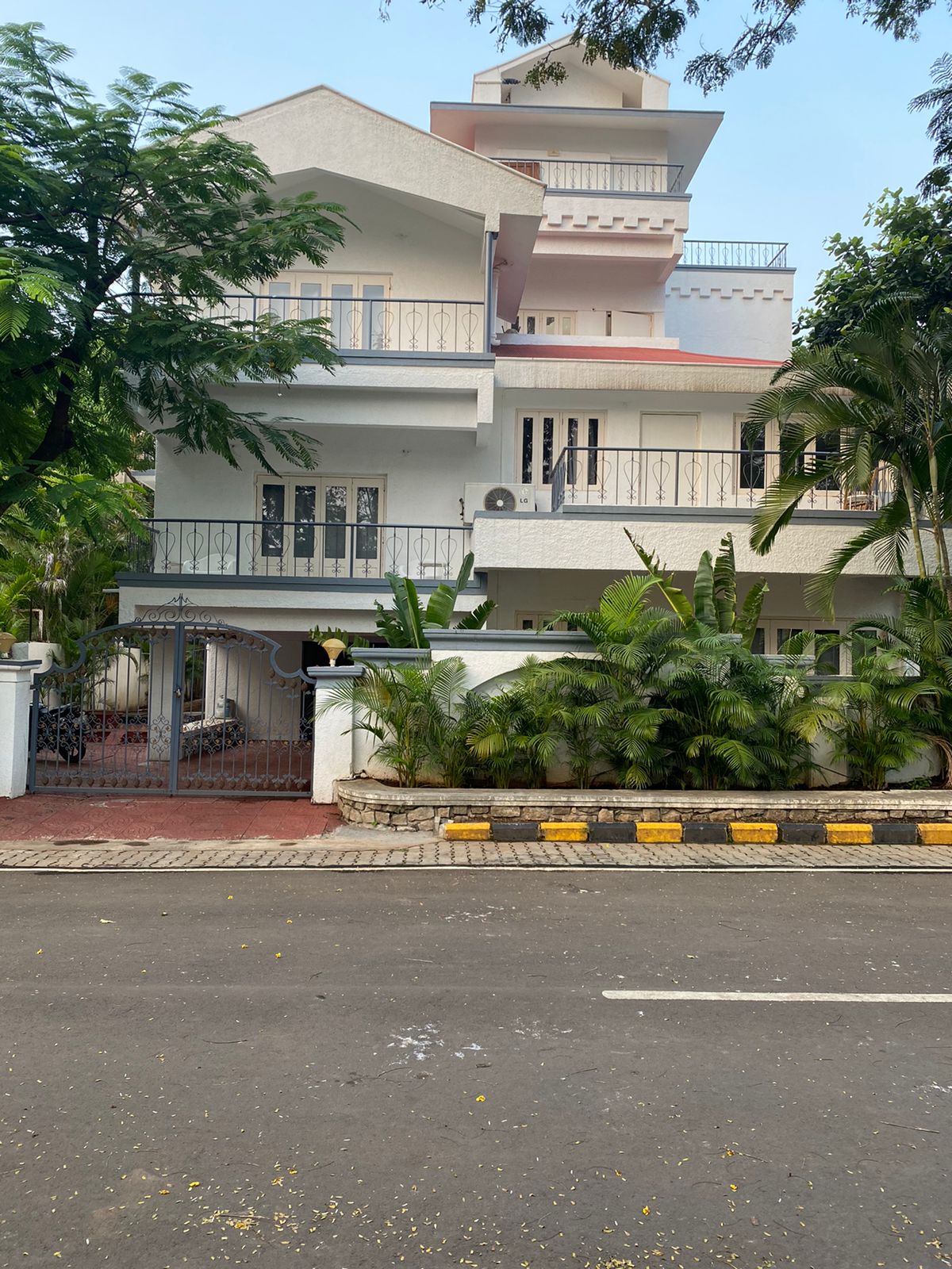 5 BHK + Pooja Room Villa For Sale in Air Por Road Pune