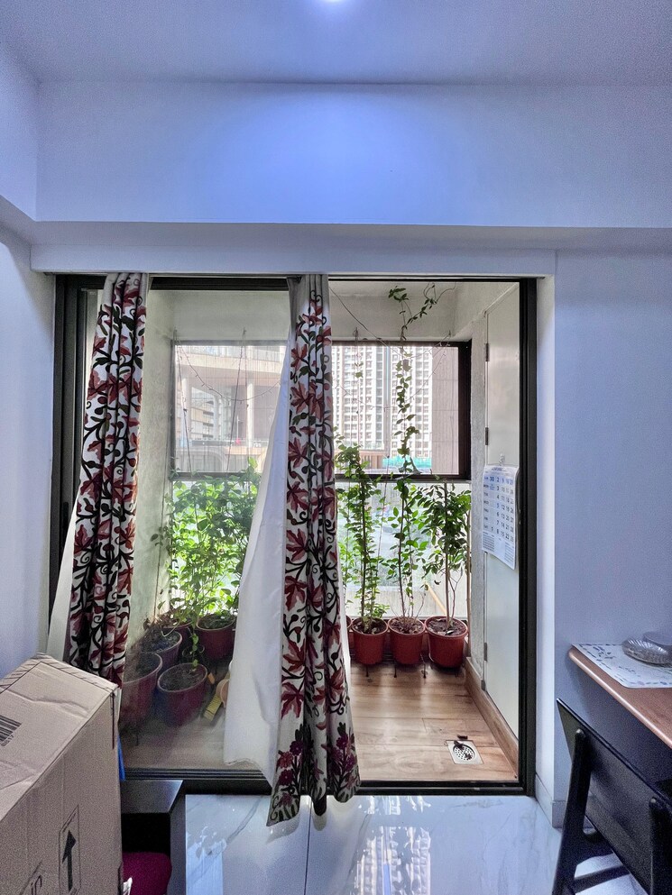 Balcony, hiranandani-estate 2 Bedroom 1100 Sq.Ft. Apartment In Ghodbunder Road Thane 9472109