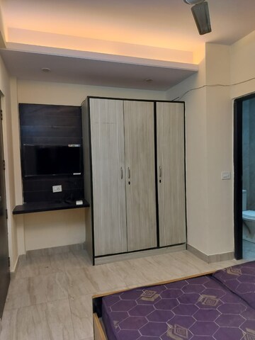 Room in 1 BHK Apartment at Craft Destination 43, Sector 43 – for Rent