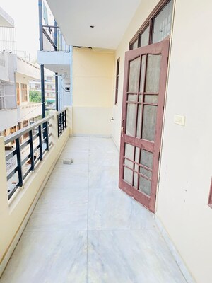 Balcony in 2 BHK Builder Floor at Palam Vihar Residents Association, Palam Vihar – for Rent