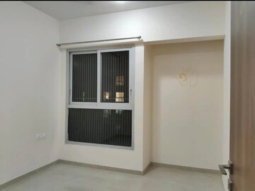 Bedroom in 2 BHK Apartment at Piramal Vaikunth, Balkum Pada – for Rent