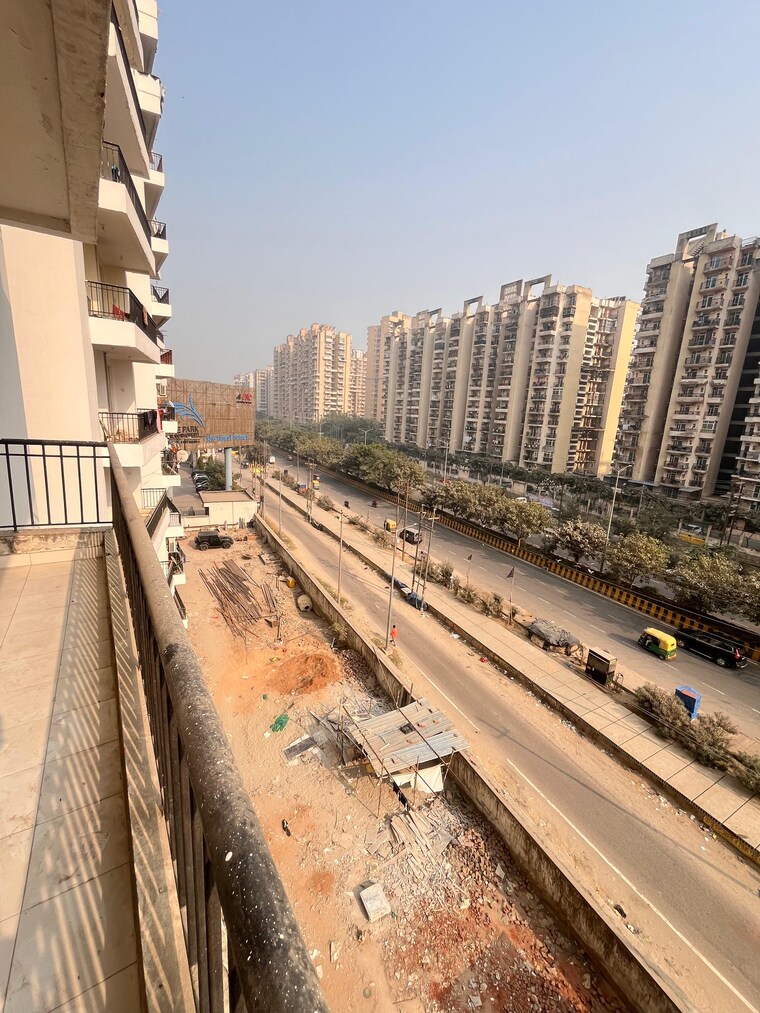 Balcony, radicon-vedantam 3 Bedroom 1375 Sq.Ft. Apartment In Sector 16c Greater Noida Greater Noida 9472157