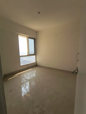 Room in 2 BHK Apartment at Signature Global The Millennia, Sector 37d – for Sale