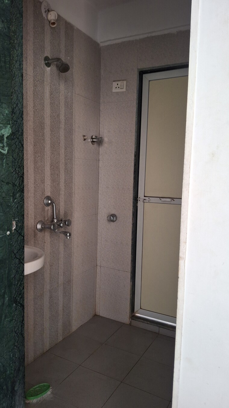 Bathroom, sm-majestic 1 Bedroom 700 Sq.Ft. Apartment In Ulwe Navi Mumbai 9472178