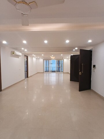 Room in 4 BHK Builder Floor at Huda CGHS, Sector 56 – for Sale