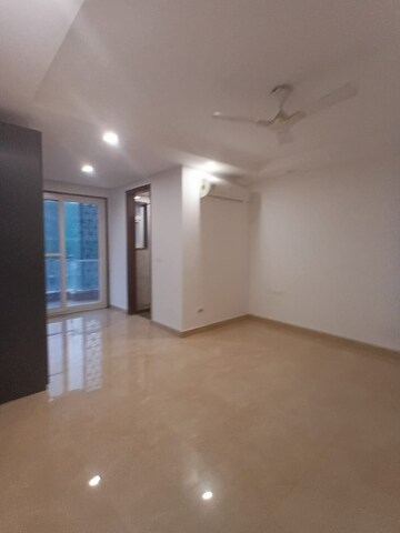 Room in 4 BHK Builder Floor at Huda CGHS, Sector 56 – for Sale