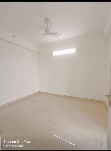 1 BHK Apartment For Rent in Gaur City 2 - 14th Avenue, Sector 16c Greater Noida