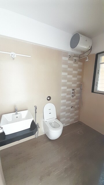 Team Area in 5 BHK Apartment at Venkatesh Skydale Phase 3, Sinhagad Road – for Sale