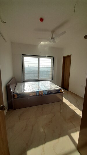 Building Lobby in 5 BHK Apartment at Venkatesh Skydale Phase 3, Sinhagad Road – for Sale