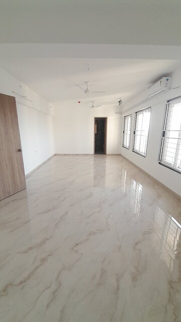 Building Lobby in 5 BHK Apartment at Venkatesh Skydale Phase 3, Sinhagad Road – for Sale