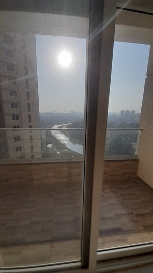 Kitchen in 5 BHK Apartment at Venkatesh Skydale Phase 3, Sinhagad Road – for Sale