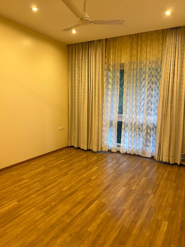 Room, gokhale-anuprita 3 Bedroom 1350 Sq.Ft. Apartment In Dahanukar Colony Pune 9472201