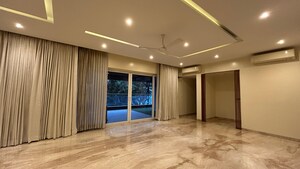 Room in 3 BHK Apartment at Gokhale Anuprita, Dahanukar Colony – for Rent