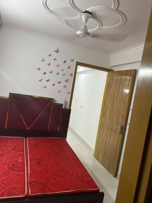 Bedroom in 1 BHK Builder Floor at Chattarpur – for Rent