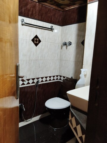 Bathroom in 2 BHK Apartment at Anjali Apartments Santacruz, Santacruz East – for Rent