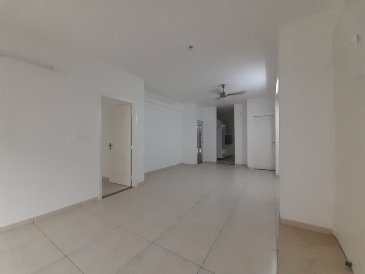 Room, sushma-valencia 3 Bedroom 1800 Sq.Ft. Apartment In International Airport Road Zirakpur 9472326