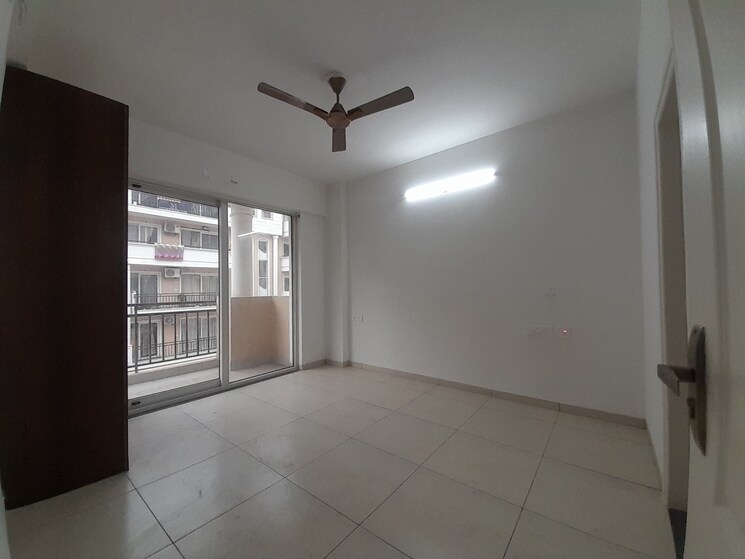 Room, sushma-valencia 3 Bedroom 1800 Sq.Ft. Apartment In International Airport Road Zirakpur 9472326