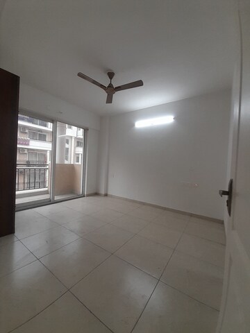 Room in 3 BHK Apartment at Sushma Valencia, International Airport Road – for Rent