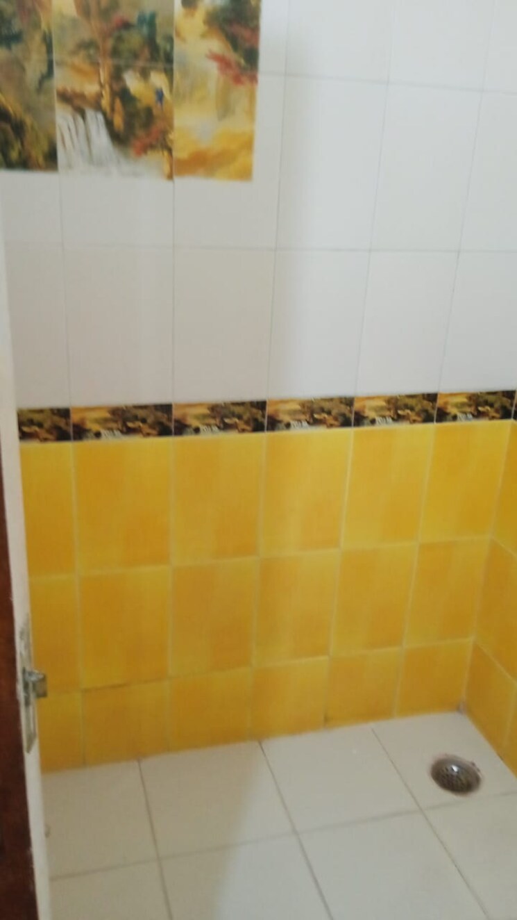 Bathroom, sector 44 2 Bedroom 2800 Sq.Ft. Builder Floor In Sector 44 Chandigarh 9472334