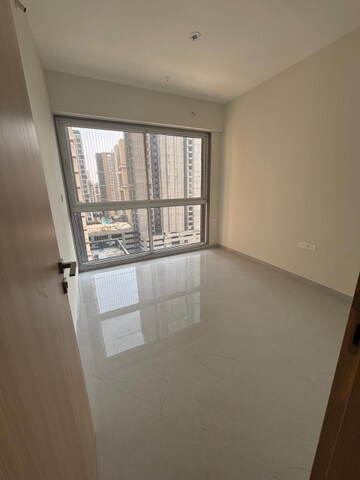 Room in 2 BHK Apartment at Tricity Panache, Sanpada – for Rent