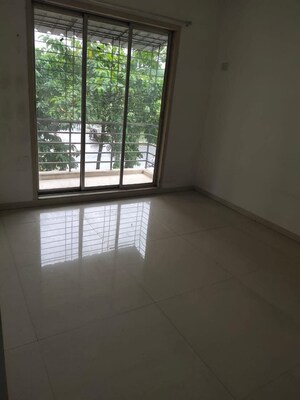 Room in 2 BHK Apartment at Vipul Star Galaxy, Ulwe – for Rent